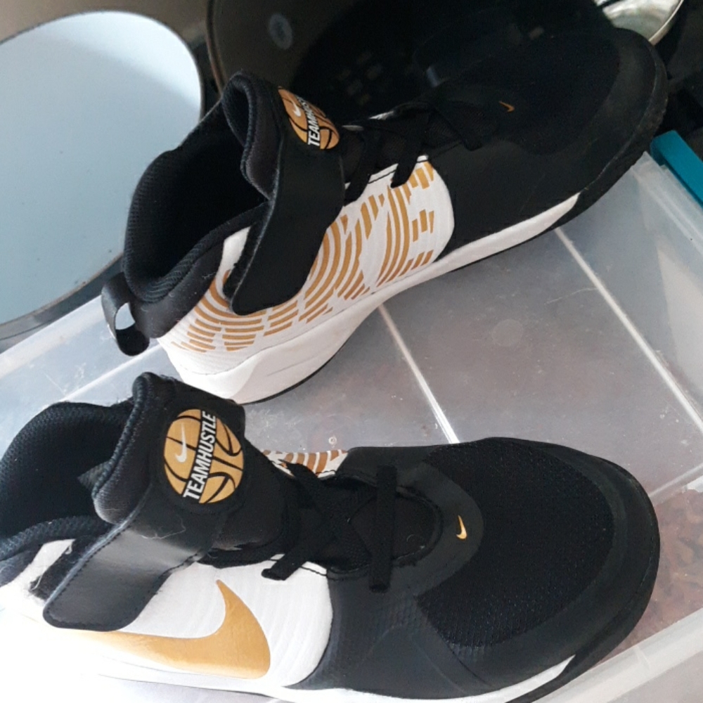 Nike kids